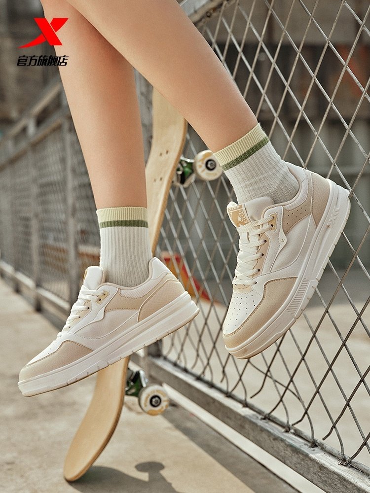 "Step Girl Shoes White 2.0 New Swing Shoes Students Recreational Shoes with White Shoes."