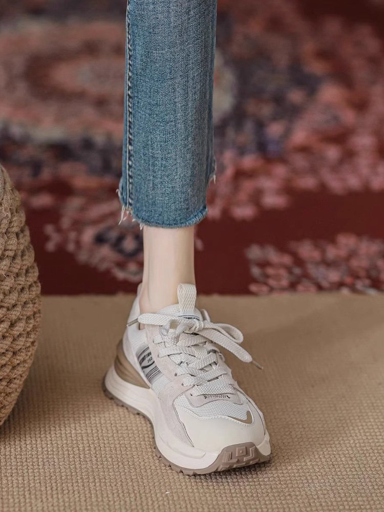 The new 2024 spring-summer cash for the real Piggy Gump-shoe girl has raised the base of the old man's shoe net for air and leisure