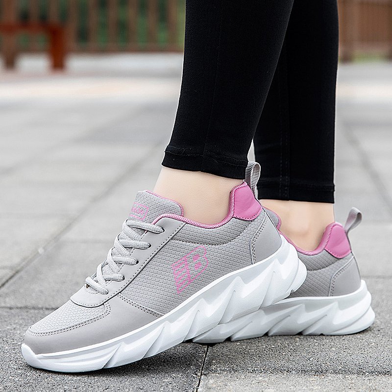 Mother's shoes and children's spring and autumn shoes and girls' tremors and soft-soft-sleeved leisure shoes