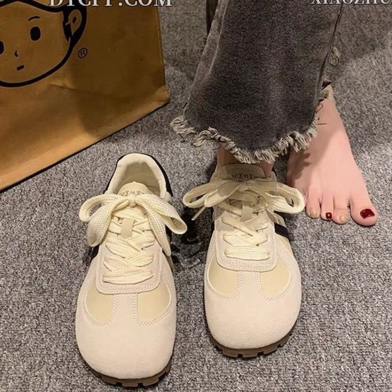 A new 2024 in the spring and summer bottom exercise for girls with retrospect shoes