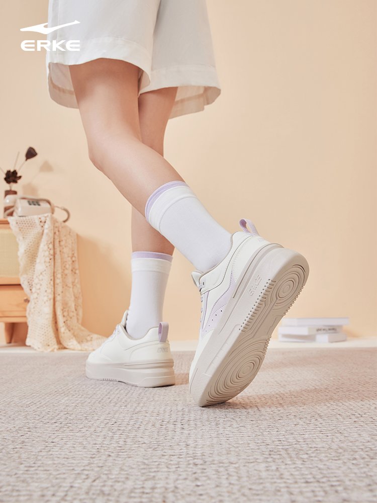 Hung Singleck plays Cool Shoes Air Force One