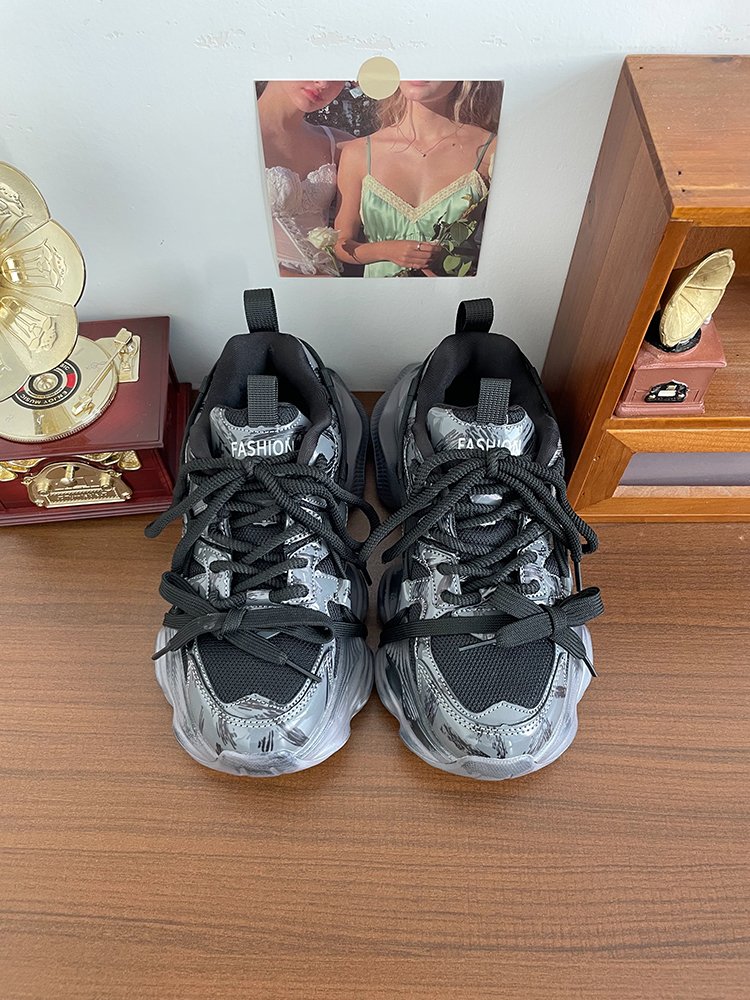 he's an old black warrior's shoe girl