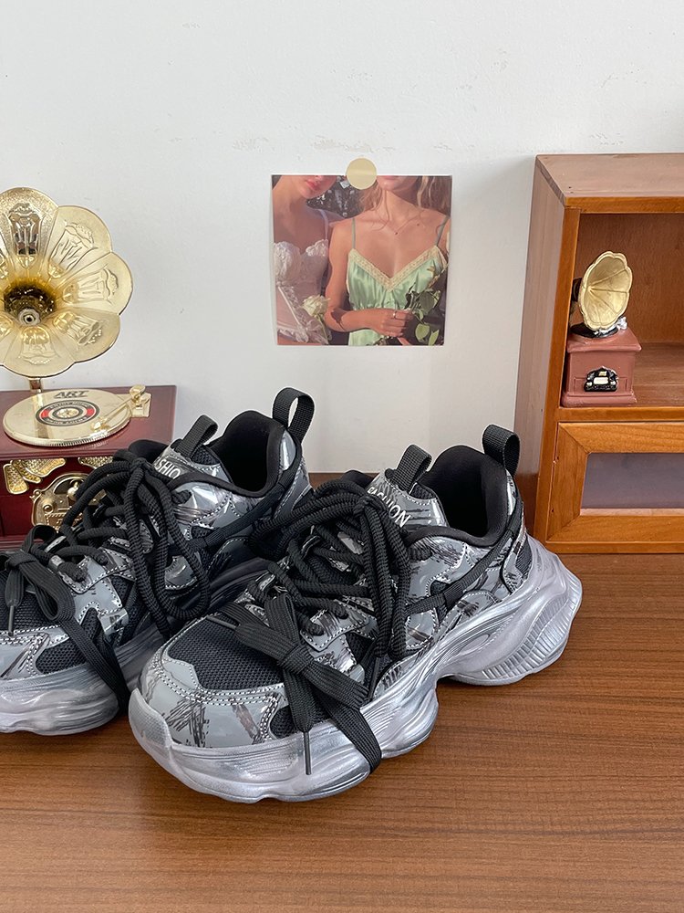 he's an old black warrior's shoe girl