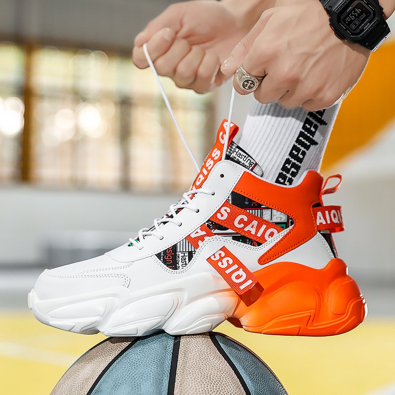 Autumn boys' shoes and spring high-school boys' basketball sports
