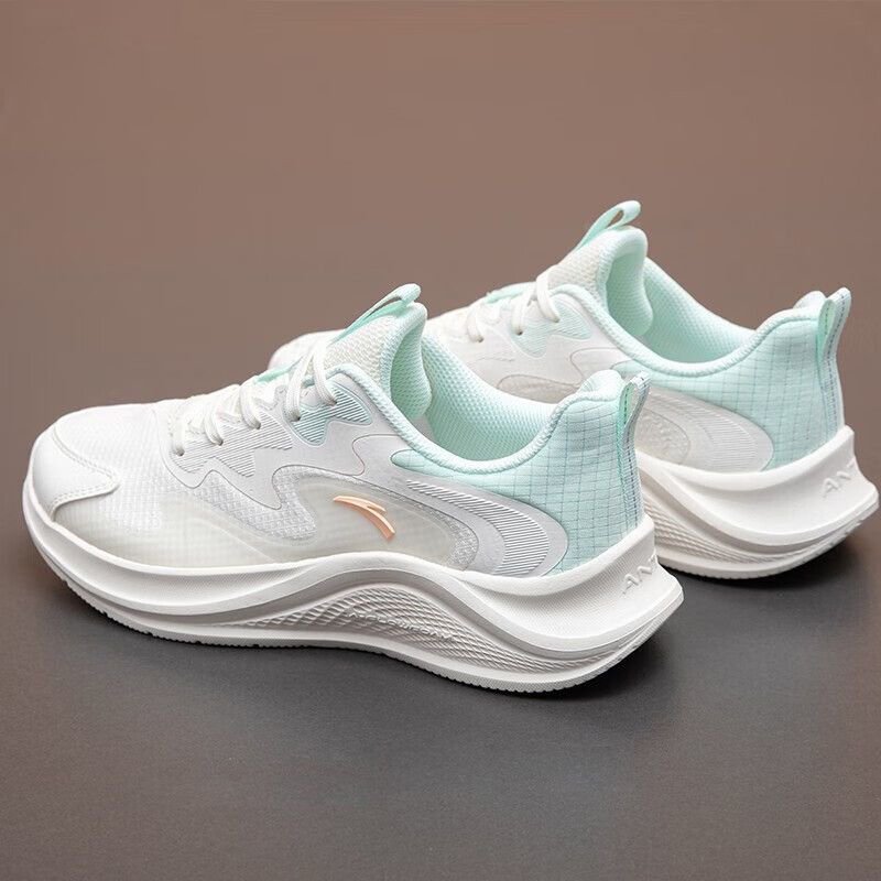 ♪ Walking shoes, shoes, shoes ♪