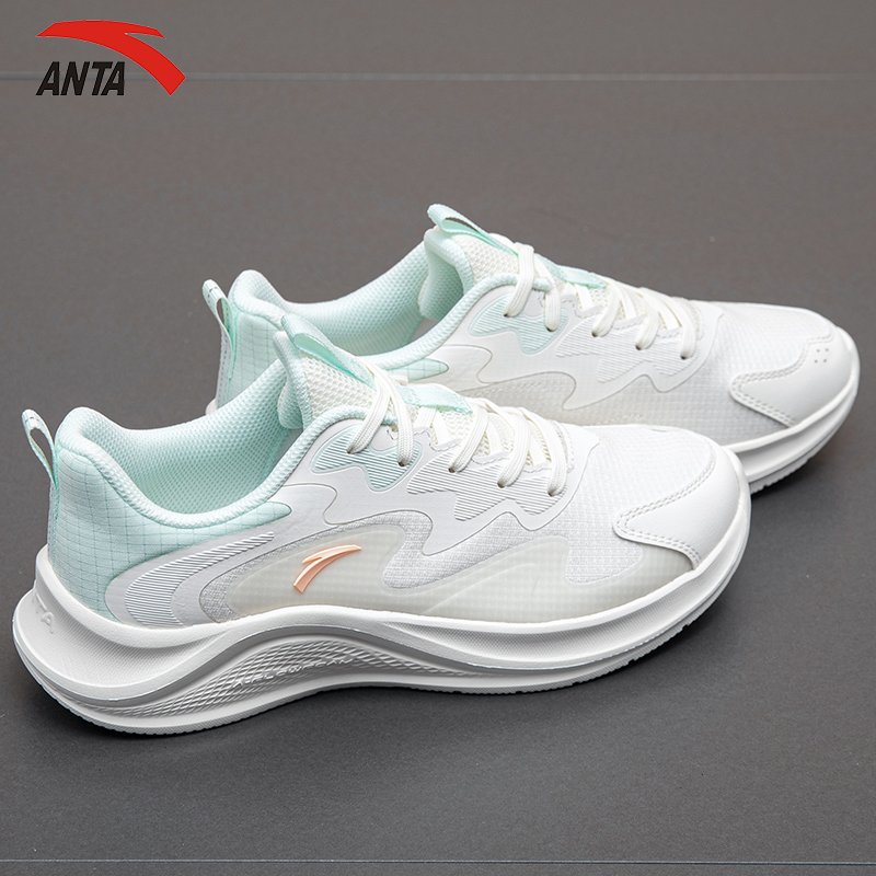 ♪ Walking shoes, shoes, shoes ♪