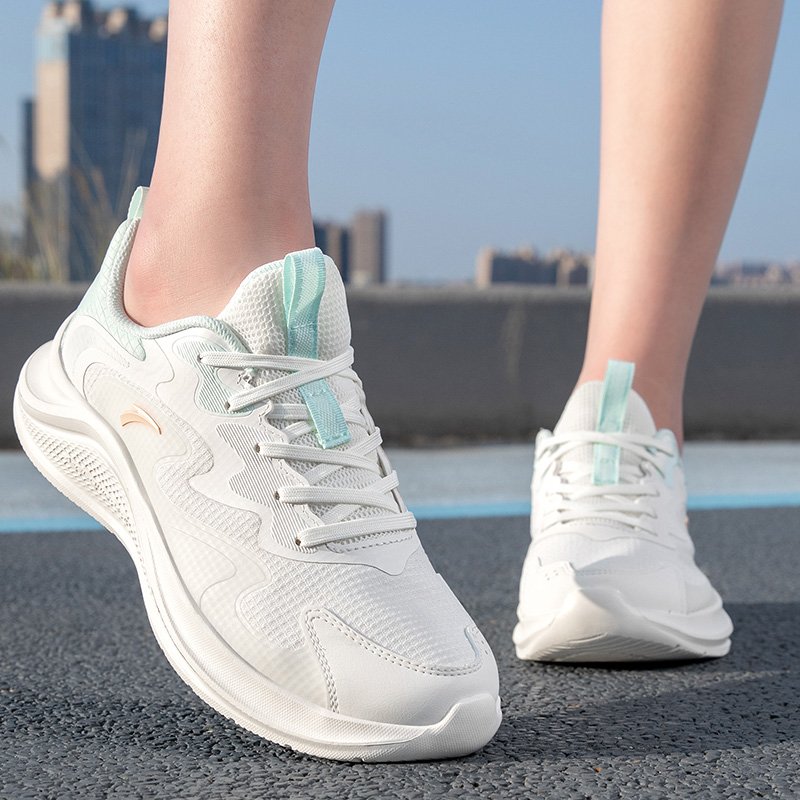♪ Walking shoes, shoes, shoes ♪
