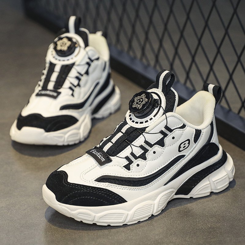 Big old man's shoe girl's summer swipes lightened his truffled sneakers