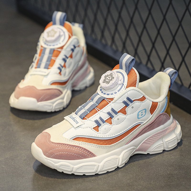 Big old man's shoe girl's summer swipes lightened his truffled sneakers