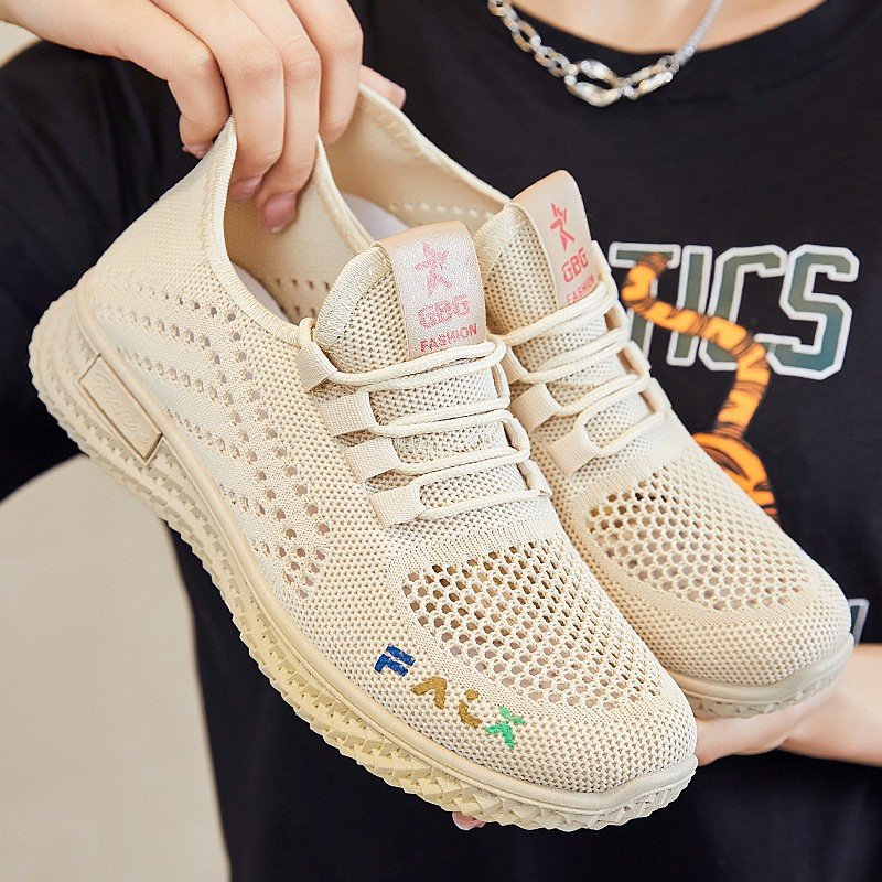 Old Peking Shoe Students' Summer Air Comfortable Net Shoes Mother Soft Bottom Recreation Lady Net Sports Shoes