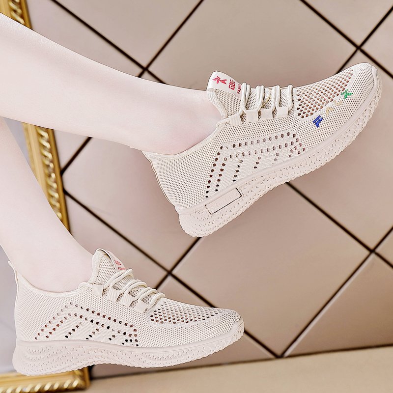 Old Peking Shoe Students' Summer Air Comfortable Net Shoes Mother Soft Bottom Recreation Lady Net Sports Shoes