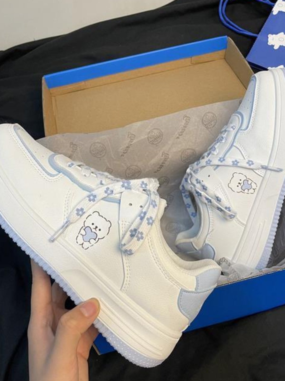 Little white shoes for young girls in 2023