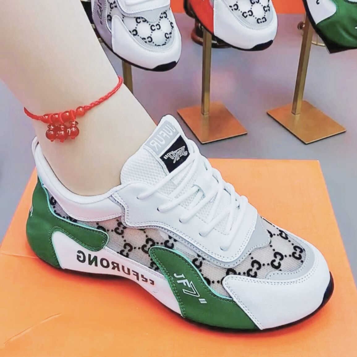 Summer sneakers, 2024, male and female couple, Ogan Garnets, soft old man shoes