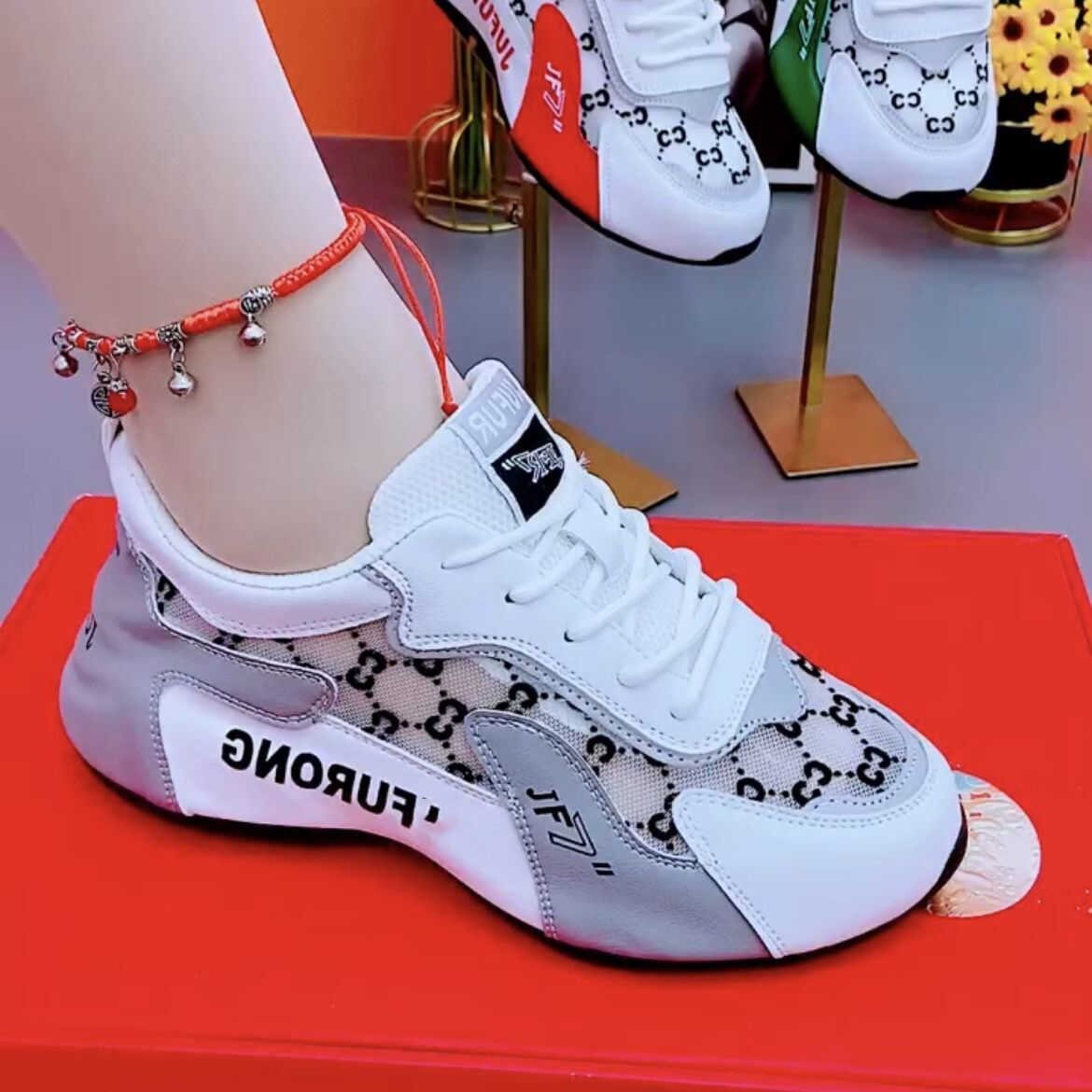 Summer sneakers, 2024, male and female couple, Ogan Garnets, soft old man shoes