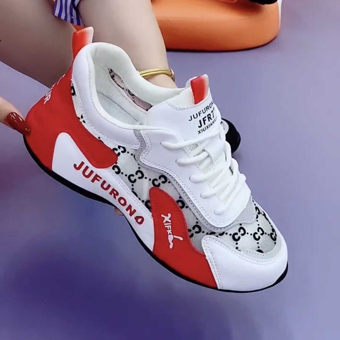 Summer sneakers, 2024, male and female couple, Ogan Garnets, soft old man shoes