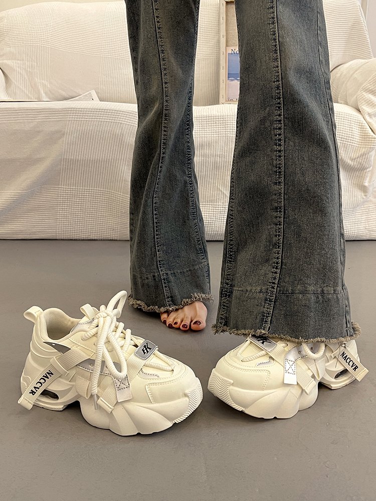 New Korean recreational shoes, 2024 on Spring Fall Bomb Street