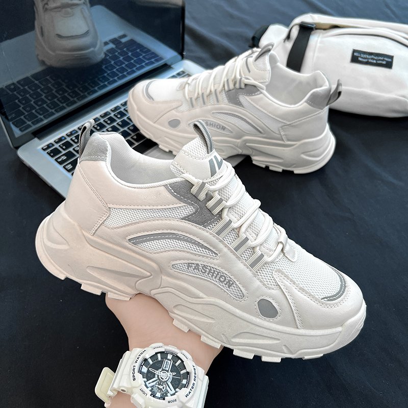 A new 2024 in sports shoes