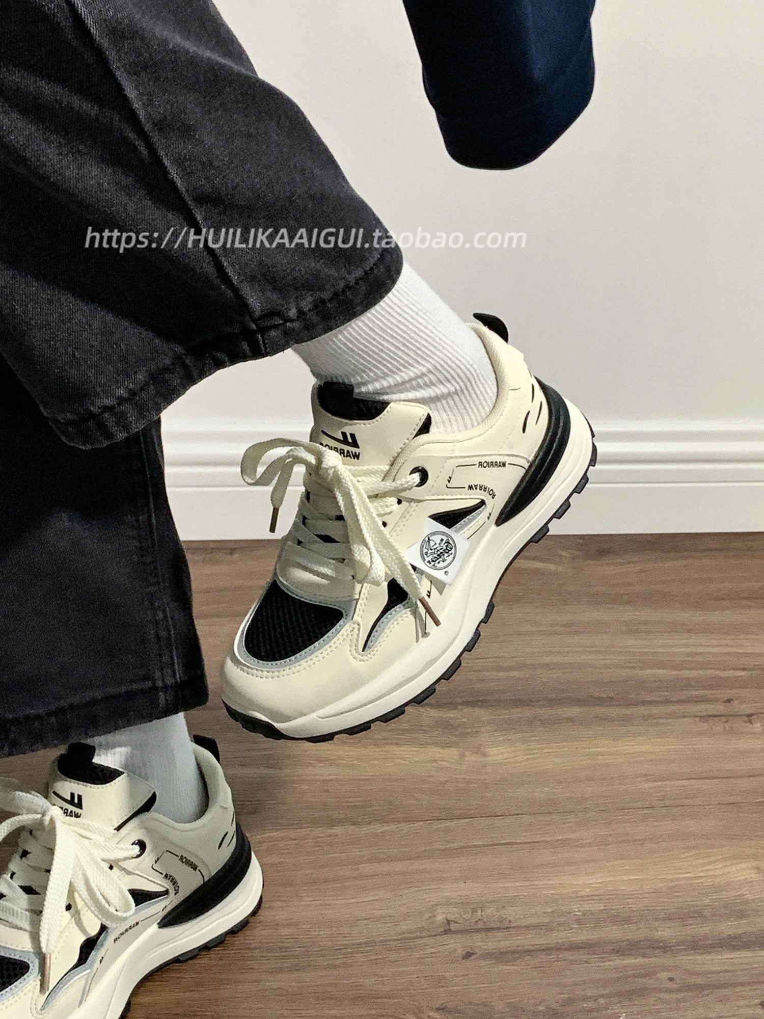 Back to black and white panda Agam's new Autumn girl with fresh air and shoes for the original girl