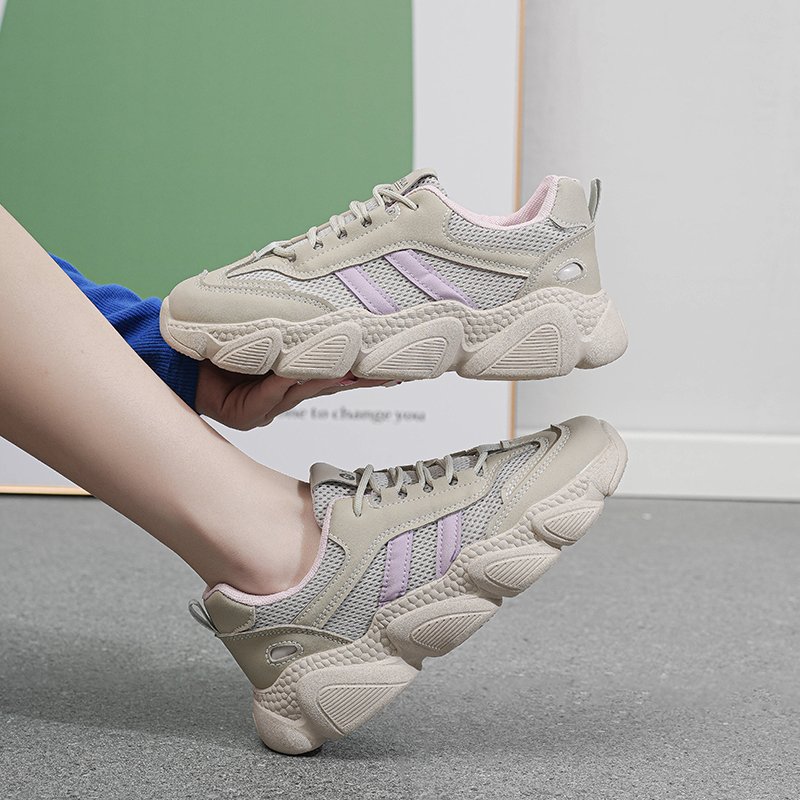 A new 2024 for a girl's shoes in the autumn