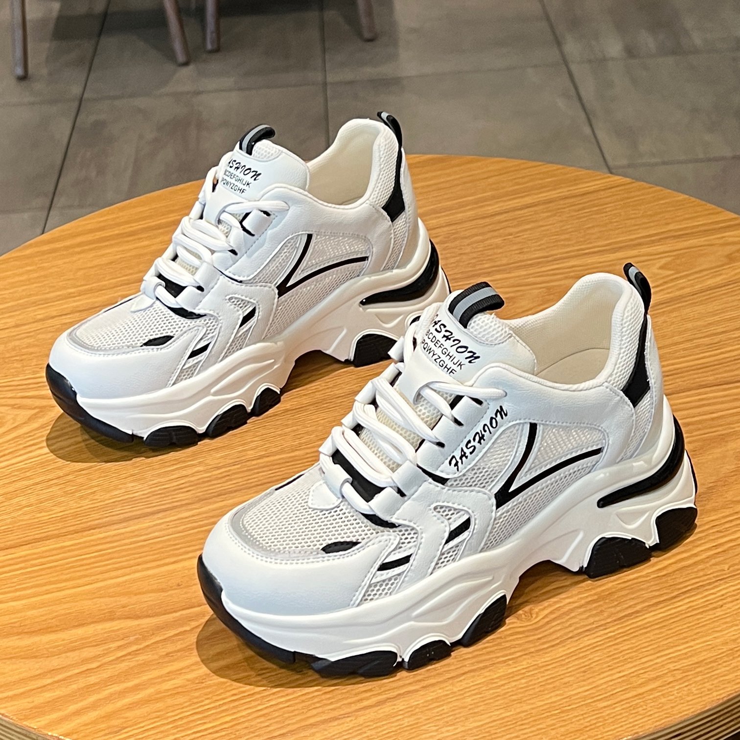 in addition to the new spring spring 2024, the new dad's shoe girl's ablution