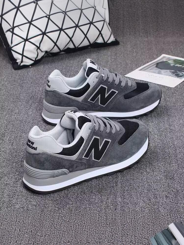 The new summer shoes for men and women, the same sports and running shoes for men and women