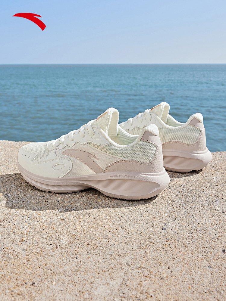 Stepping girls' shoes, 2024, new tremors, air-scrambling