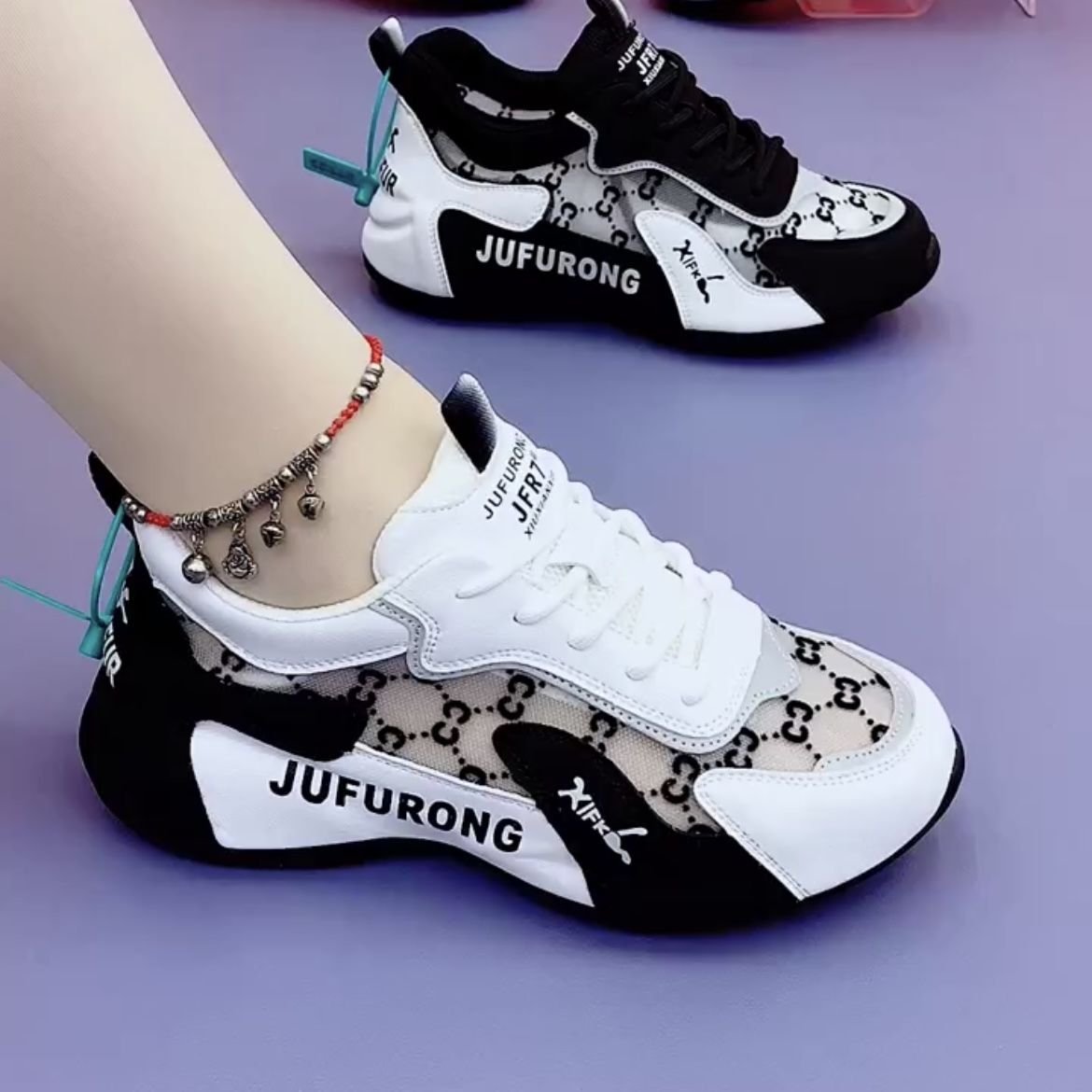 2024 soft-stealing old dad's shoes light-slip-proof-net sports shoes dancing shoes in the square