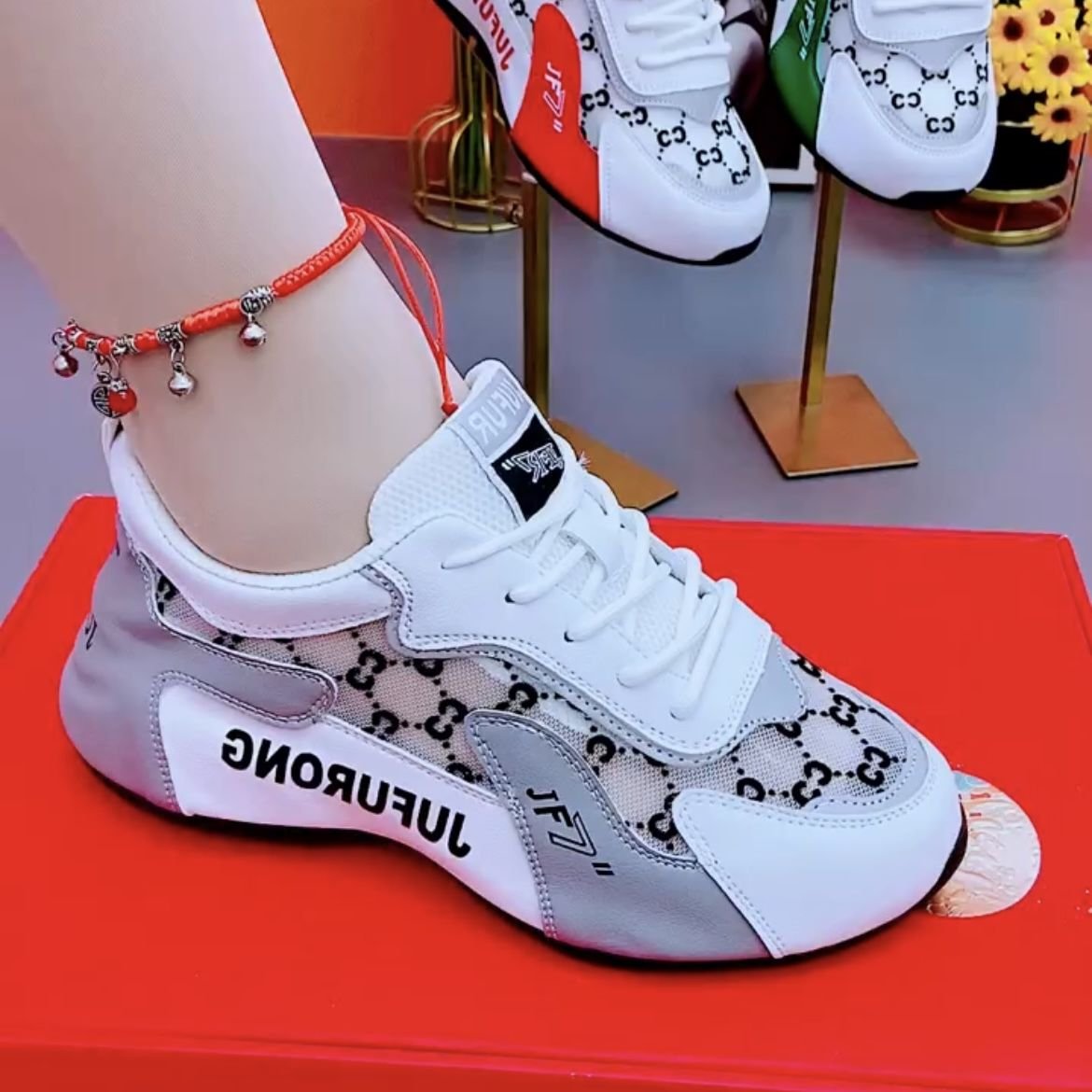 2024 soft-stealing old dad's shoes light-slip-proof-net sports shoes dancing shoes in the square
