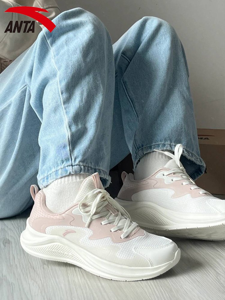 The new leather-covered and child-skinned shoes in the autumn of the women's sneakers
