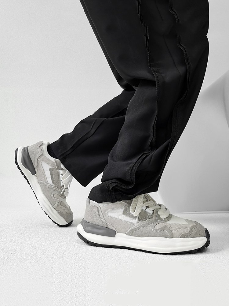 Lodmont dissolved old dad's shoe dailies and he's on the net