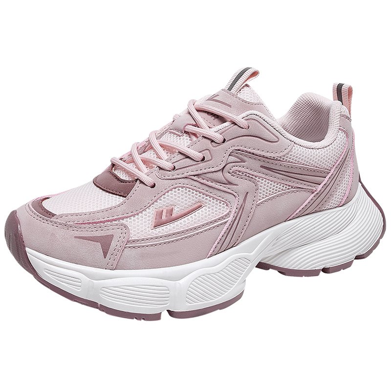 Backward old man's shoes and girls' new dopamine in the fall 2024