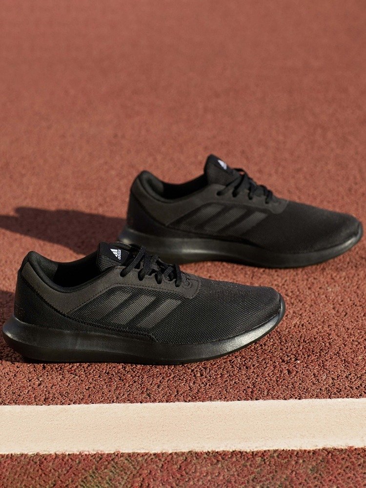 CORERACER runs comfort and leisure shoes for the official didas Adidas light exercise