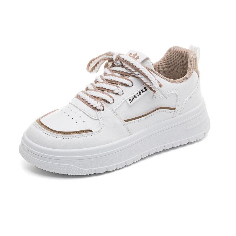 in the spring of 2024, the little white-shoe-shoe-shoe-skinned sports girl, the old man, ins