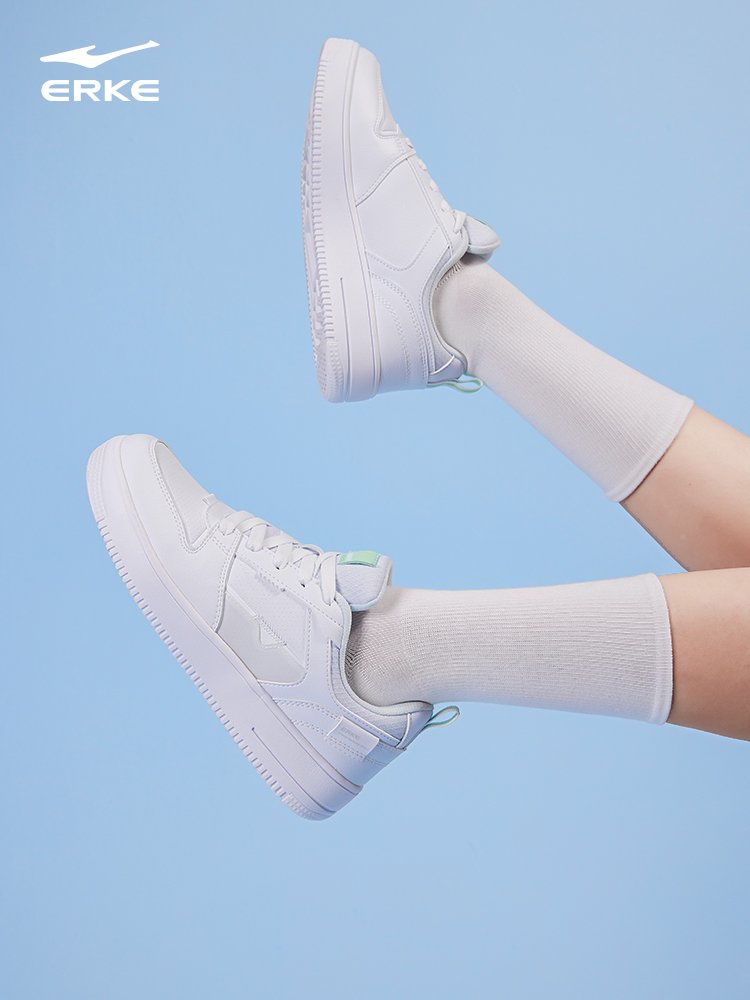 Hung Singlek's Shoes Autumn Classic White Shoes Air Force One is a big white sneaker