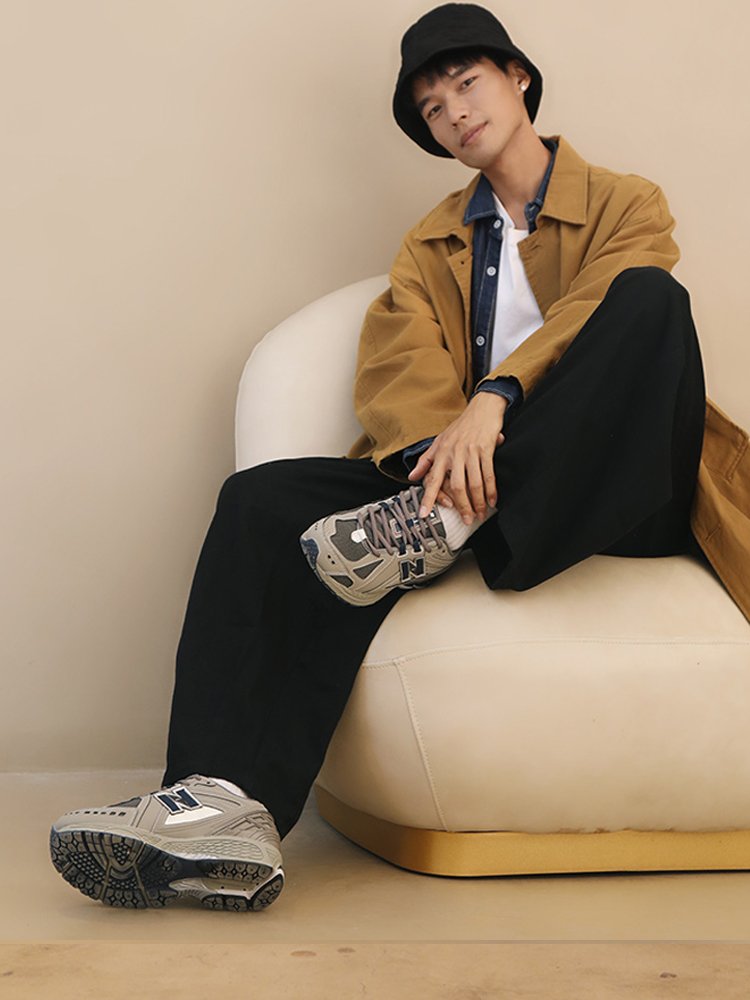 THE NEW BRUNSWICK STATE FLAGSHIP IS A 1906R MALE SNEAKER AND A WOMAN'S BOOTY