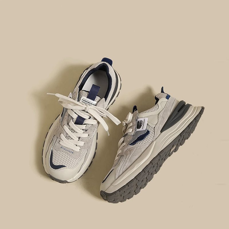 The old man's shoe girl's 2024, the new one