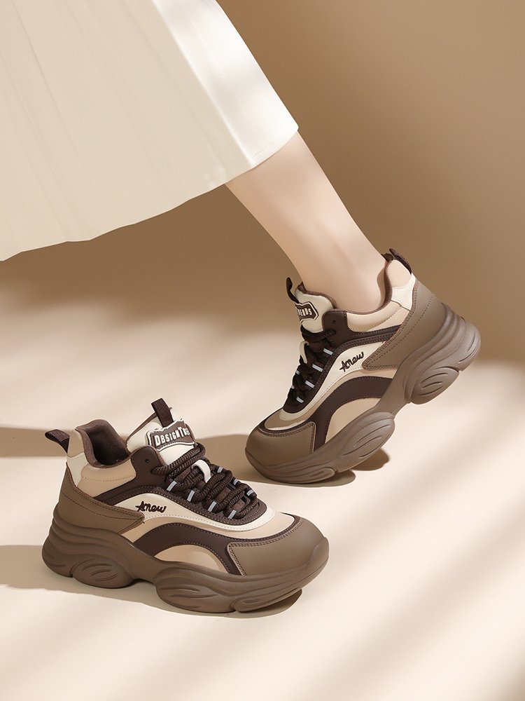 Old man's shoes and girls' 2024 new web-based airnets for summer
