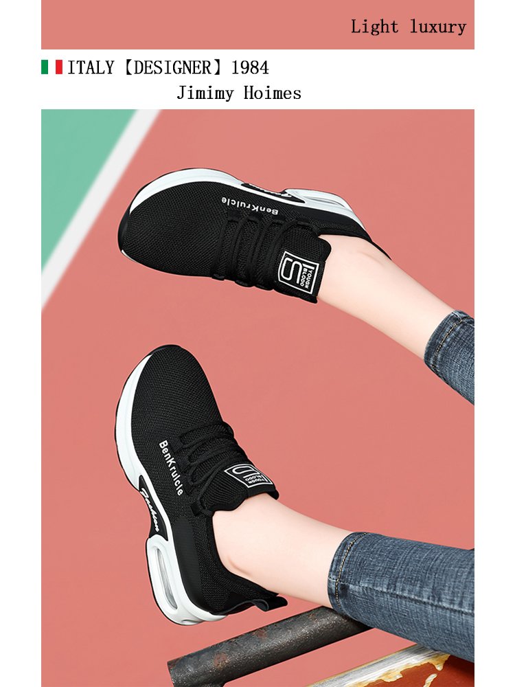 a new 2024 spring and autumn sneakers on the soft bottom