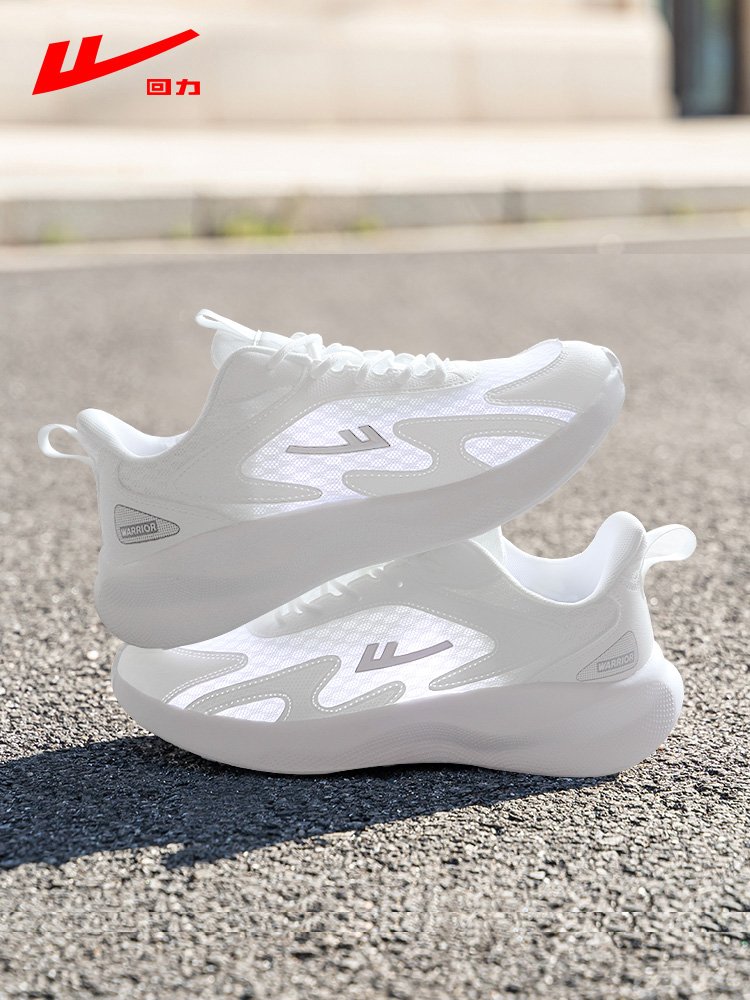 Swimming shoes for the new 2024 summer air-smoke net lighten the little white running shoes for the kids