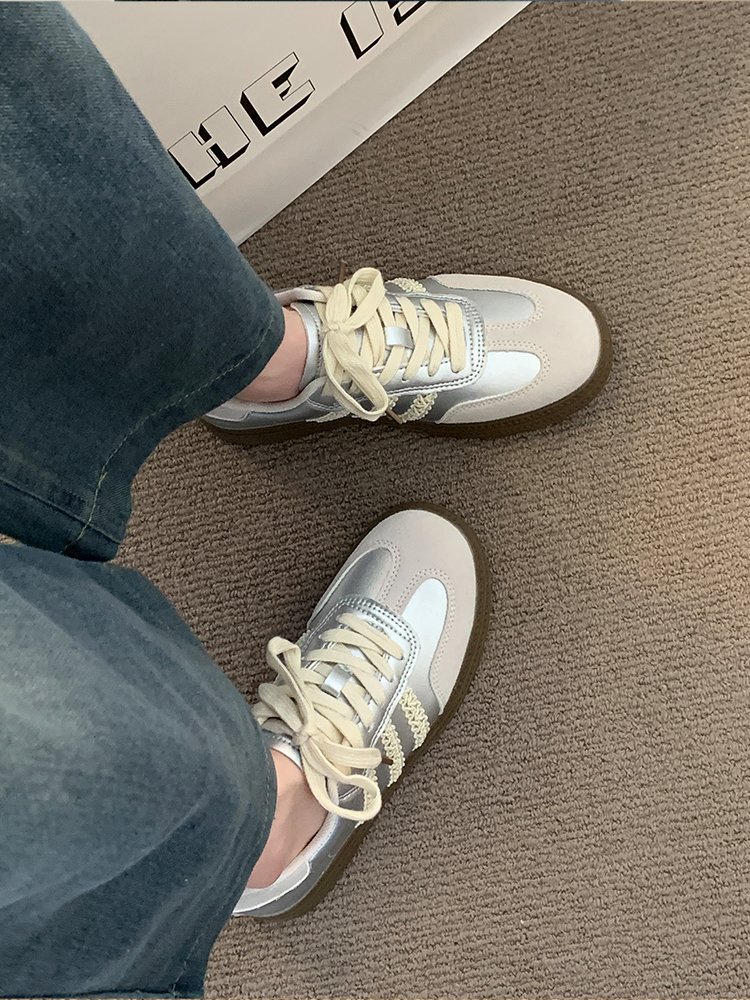 Laedder Shoegirl's summer 2024, a new one with a flat-spring and autumn shoes and a single shoe