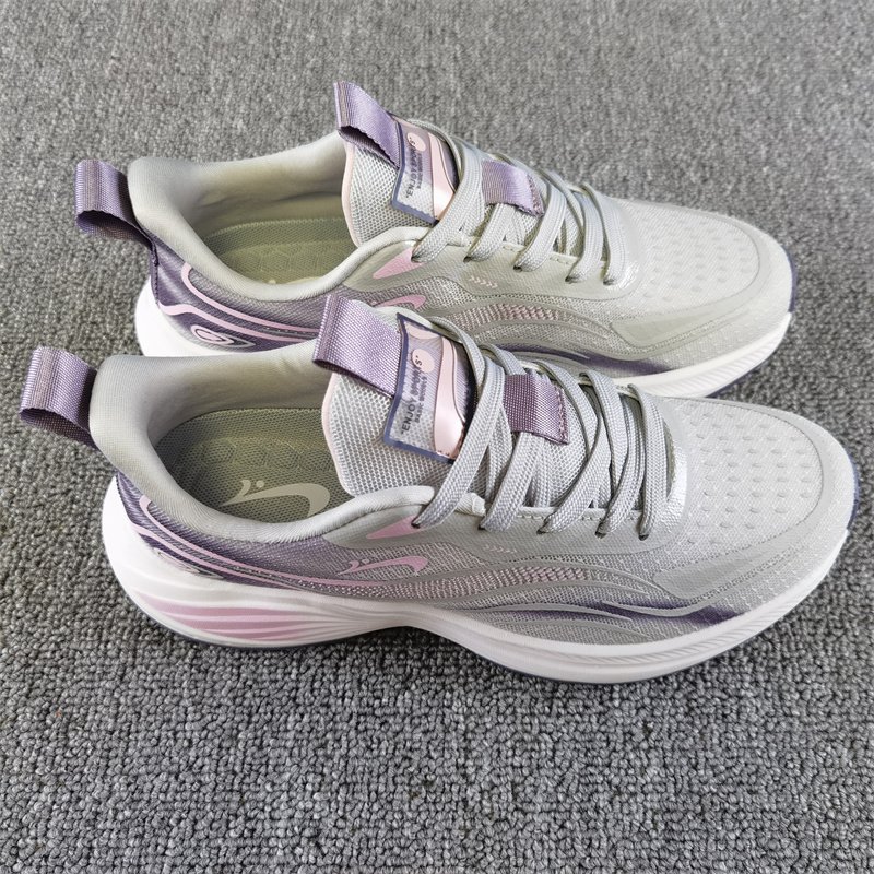 The precious bird's fresh, 2024 spring shoes lighten up to the skating-proof sports and running shoes