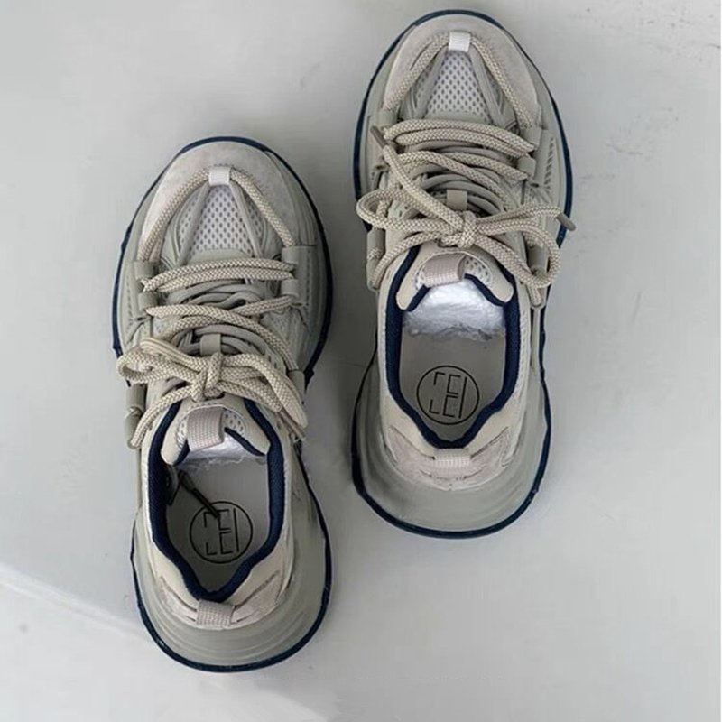 The gray old man's shoe girl's 2024 new spring and autumn summer, and the ogre's rock and rolls, and the gulags