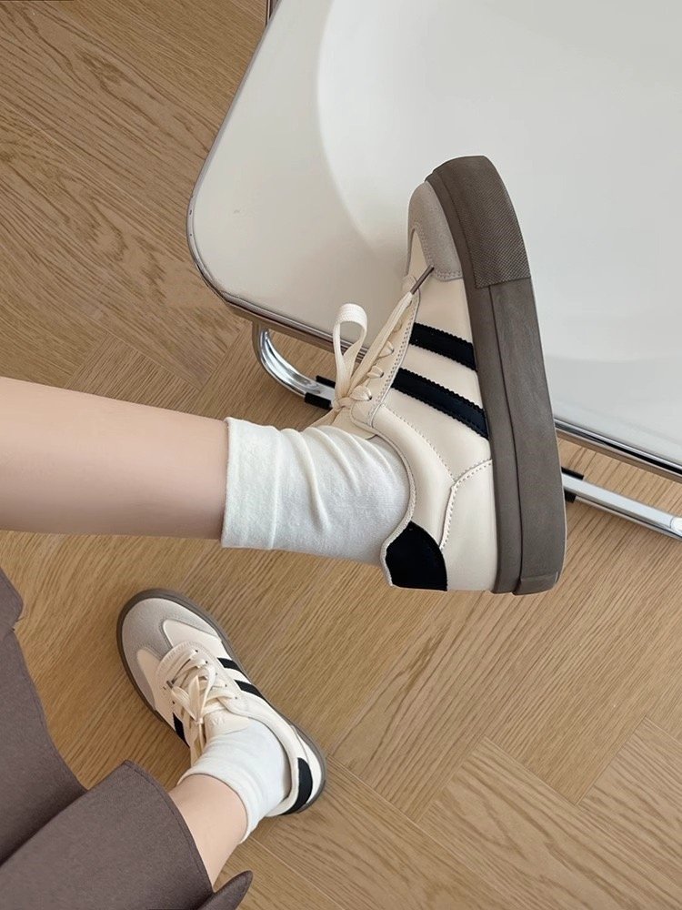 She's got 2024 brand-new red-hot shoes