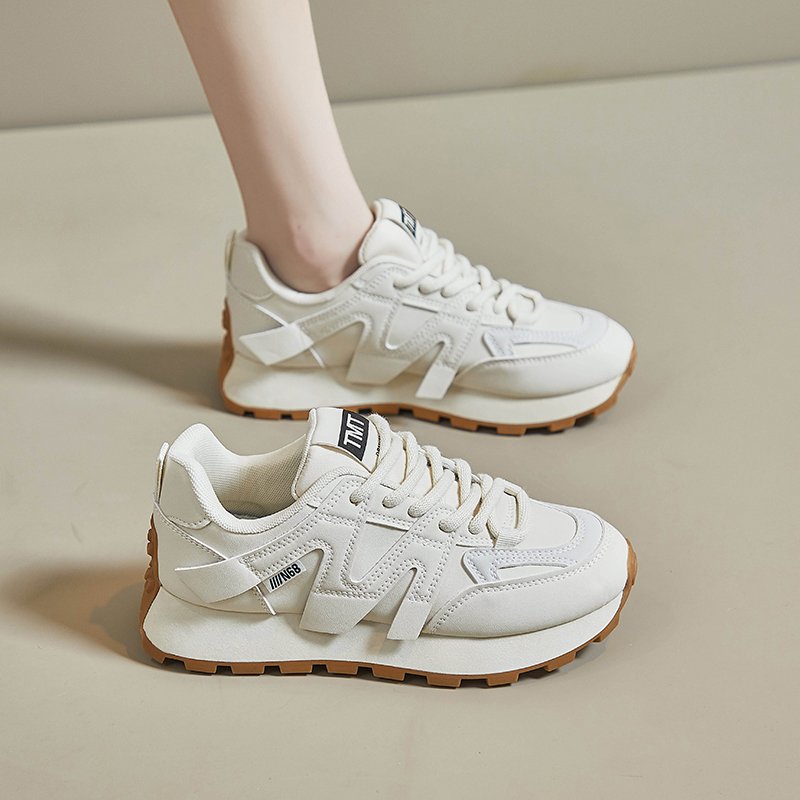 "Agan's shoe is thick and old Papa Waffle's new 2024 spring and autumn Korean students are running skate-proof sneakers."