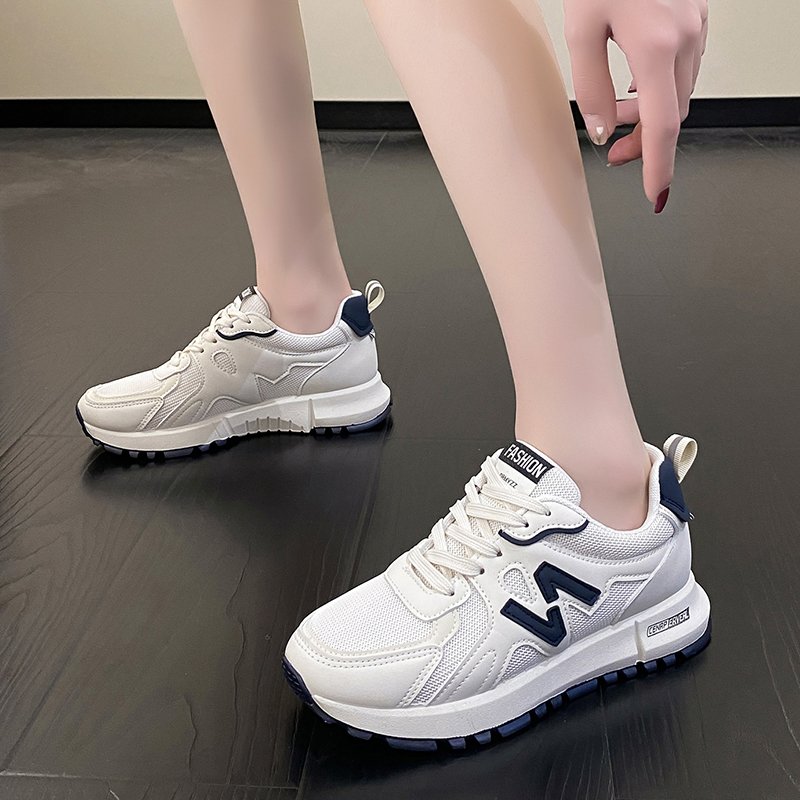 A new 2024 in the spring and summer sneaker