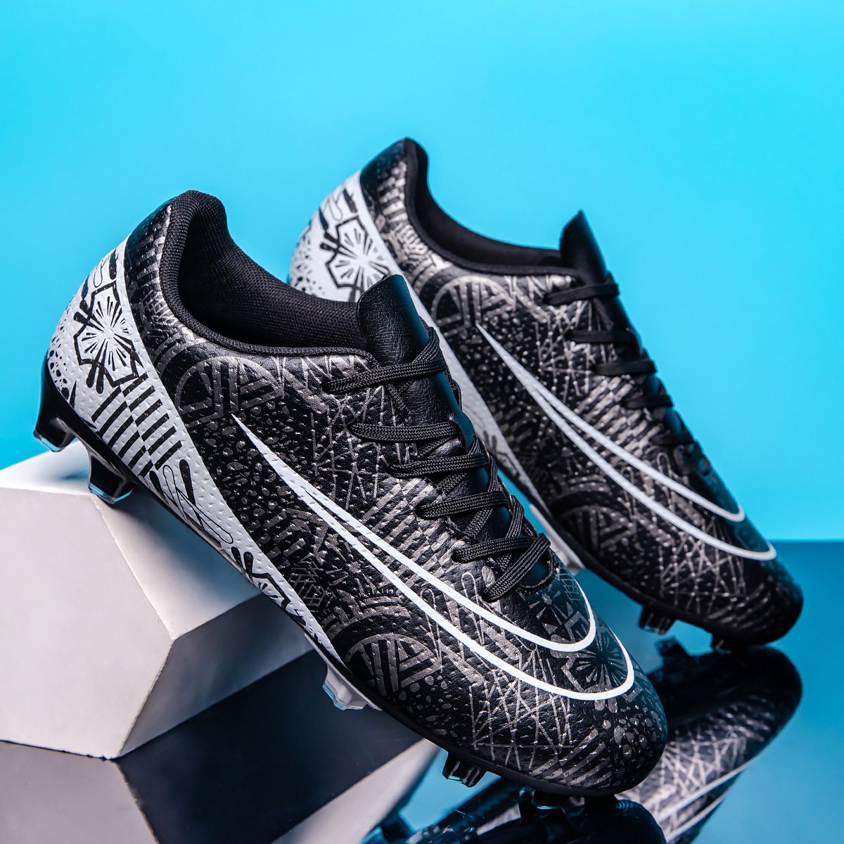 High quality factory customized hot selling long nail broken nail anti slip football shoes customized football shoes popular