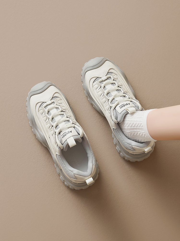 A new 2024 in the field of hiking shoes