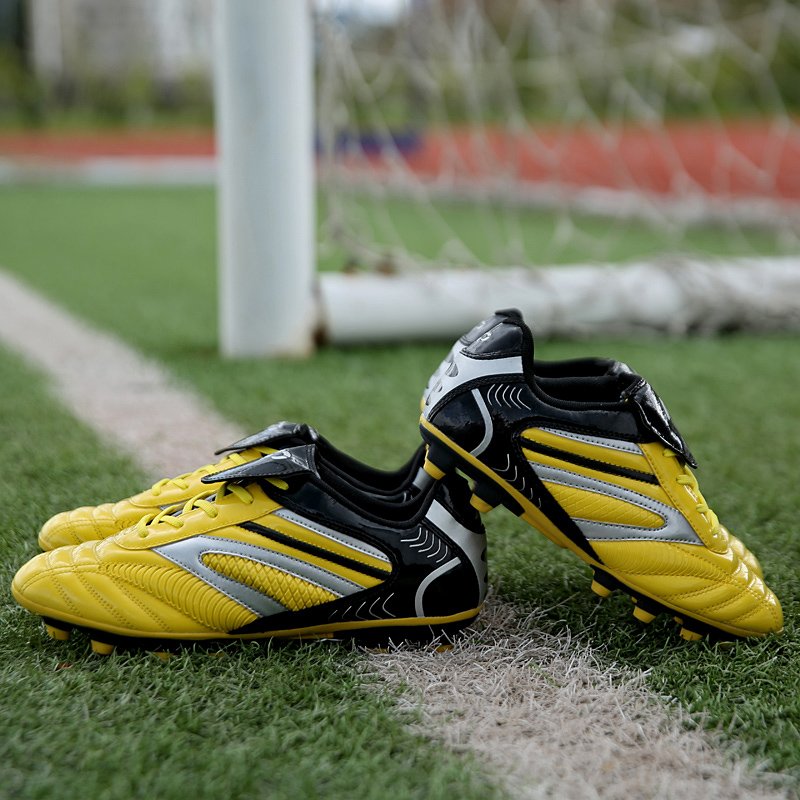 Factory Customization Sports Shoes Soccer Athletic Soccer Shoes Big Size Breathable Sneakers