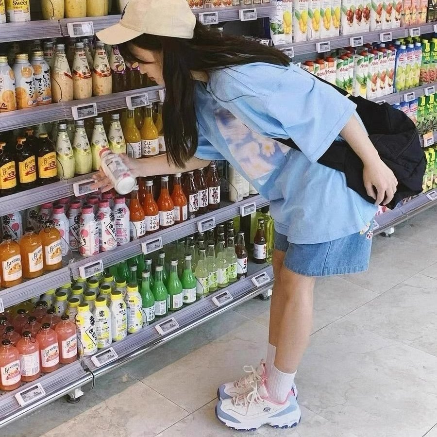 Scage girls with their shoes, their green milk, their pandas