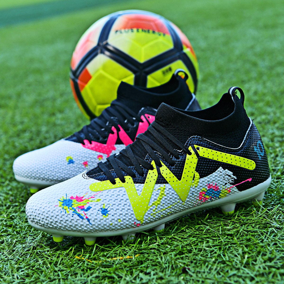 High quality factory customized hot selling long nail broken nail anti slip football shoes customized football shoes popular